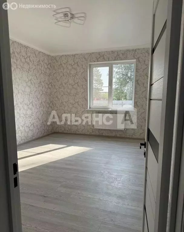 Дом в Тимашевск, Колхозная улица (100 м) - Фото 0