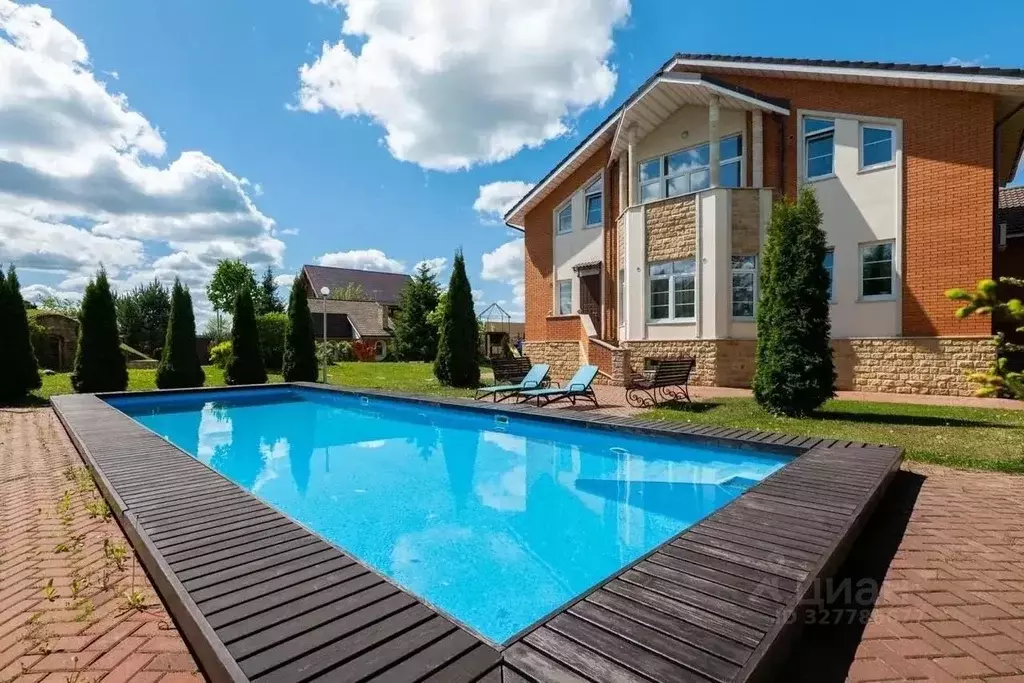 Дом в Московская область, Звенигород Одинцовский городской округ, ул. ... - Фото 1