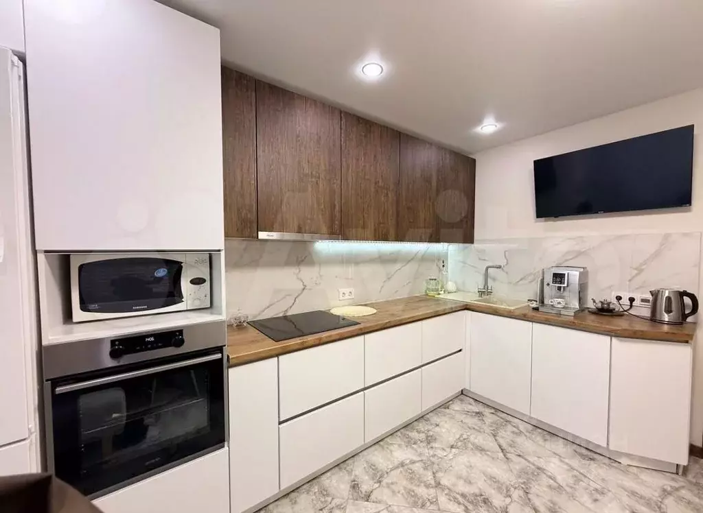 2-к кв. Башкортостан, Уфа ул. Джалиля Киекбаева, 8 (61.1 м) - Фото 1