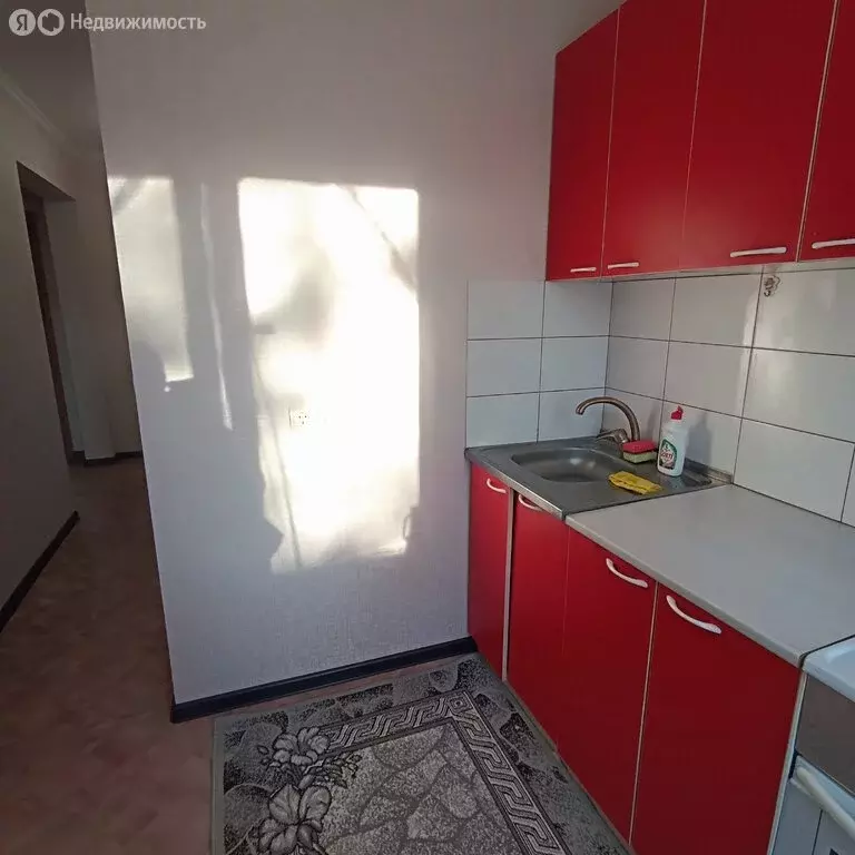 2-комнатная квартира: Сосновоборск, улица Энтузиастов, 11 (48 м) - Фото 1