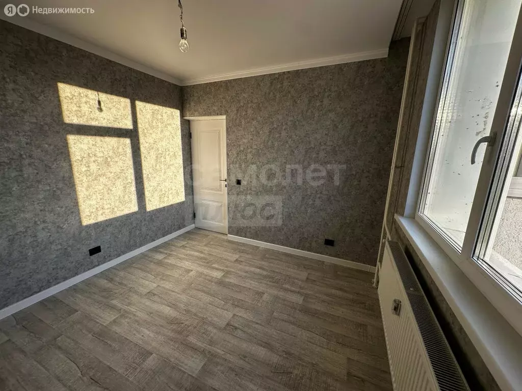 2-комнатная квартира: Оренбург, улица Эссена, 12 (37.8 м) - Фото 0