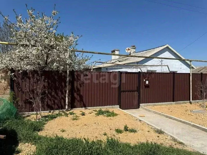 Дом в Крым, Черноморский район, с. Новоивановка ул. Садовая, 18 (59 м) - Фото 1