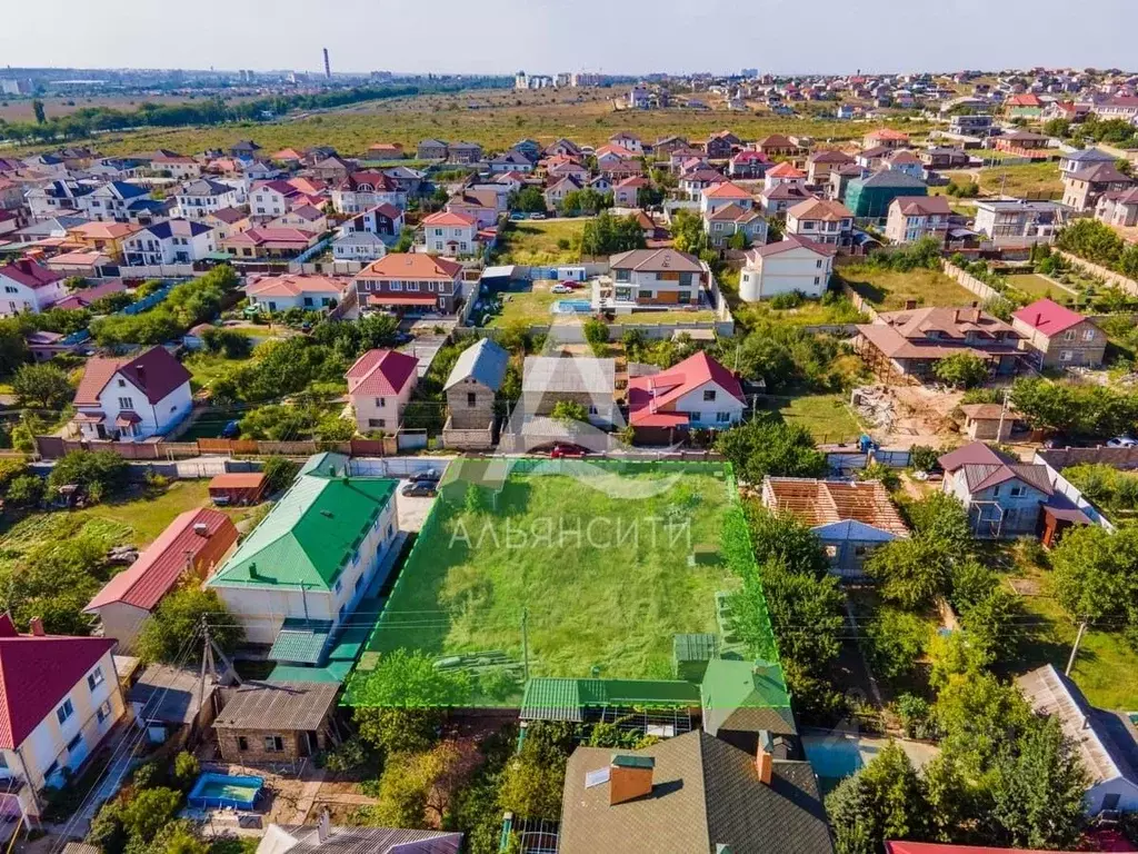 участок в крым, симферопольский район, молодежное пгт ул. запрудная . - Фото 0