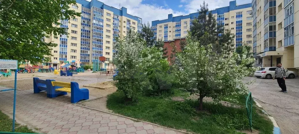 2-к. квартира, 70 м, 1/10 эт. - Фото 1