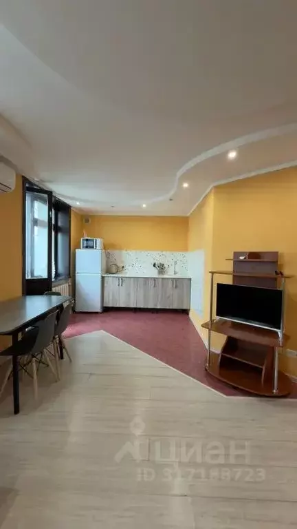 3-к кв. Крым, Белогорск ул. Гагарина, 4 (68.0 м) - Фото 1