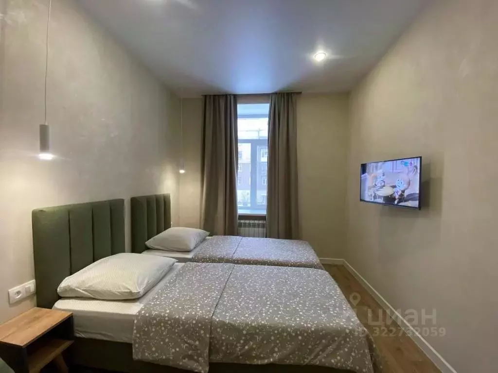 2-к кв. Свердловская область, Асбест Уральская ул., 77 (34.0 м) - Фото 1