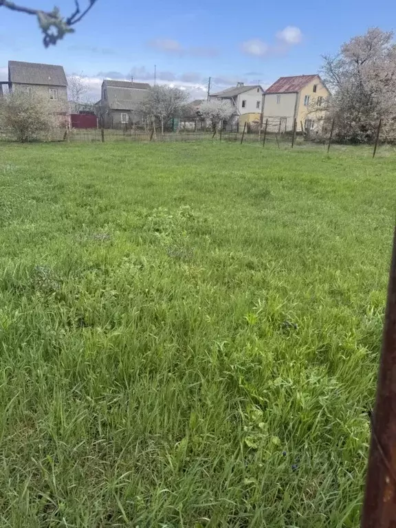 Участок в Крым, Феодосия Геотехник СПК, ул. Вишневая (4.0 сот.) - Фото 1