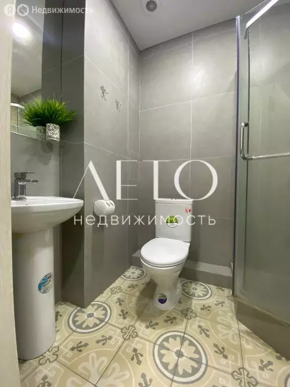 Квартира-студия: Сочи, микрорайон Светлана, улица Лысая Гора, 27/28 ... - Фото 1