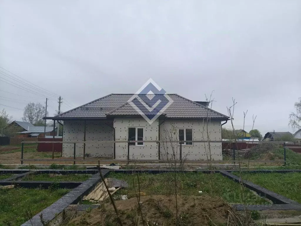 Дом в Пермский край, с. Карагай ул. Октябрьская, 18А (77 м) - Фото 1