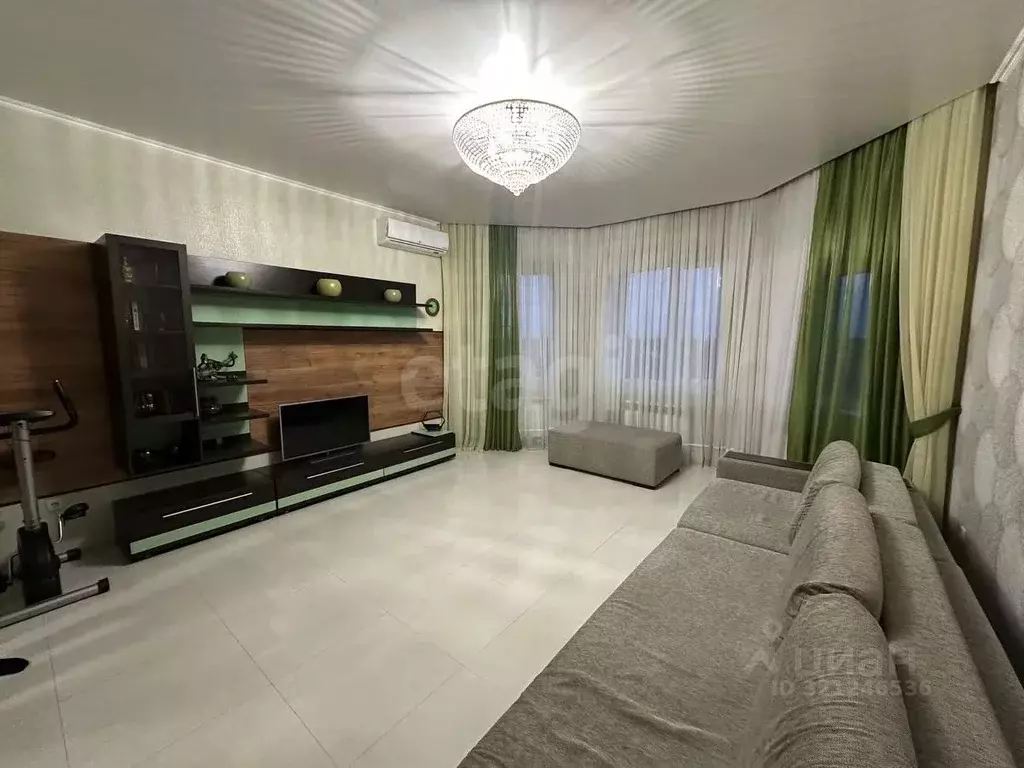 2-к кв. Астраханская область, Астрахань ул. Латышева, 7В (82.0 м) - Фото 1