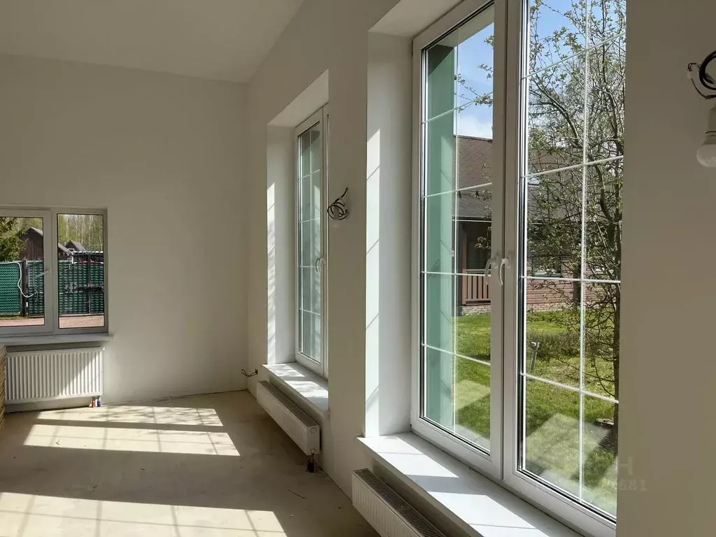 Дом в Ленинградская область, Кировский район, Суховское с/пос, д. ... - Фото 1