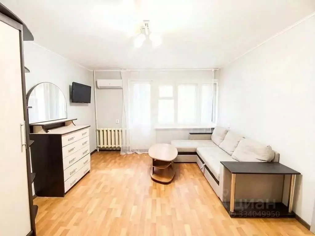 1-к кв. Тюменская область, Тюмень Олимпийская ул., 32 (36.0 м) - Фото 1