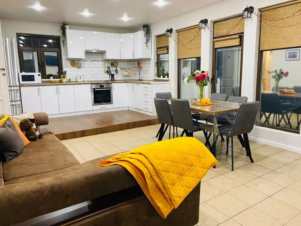 Дом в Краснодарский край, Сочи Центральный мкр, ул. Кубанская, 12Б (85 ... - Фото 1