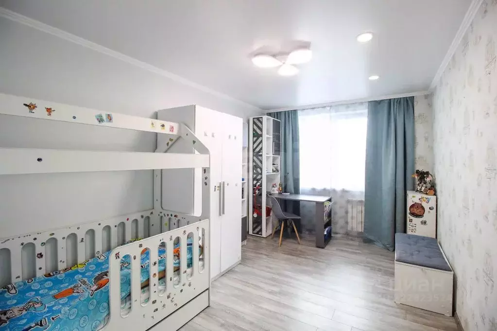 3-к кв. Алтайский край, Барнаул ул. Никитина, 107 (72.6 м) - Фото 1