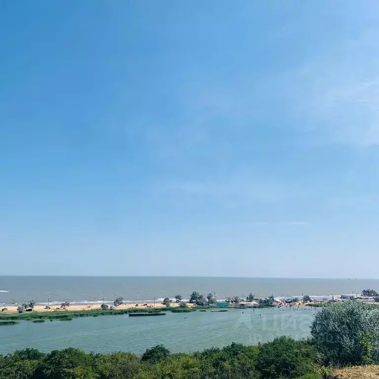 Дом в Краснодарский край, Темрюкский район, Голубицкое с/пос, ... - Фото 1