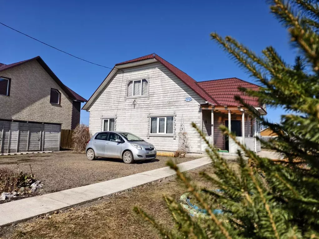 Дом в Красноярский край, Емельяново городское поселение, Емельяново ... - Фото 0
