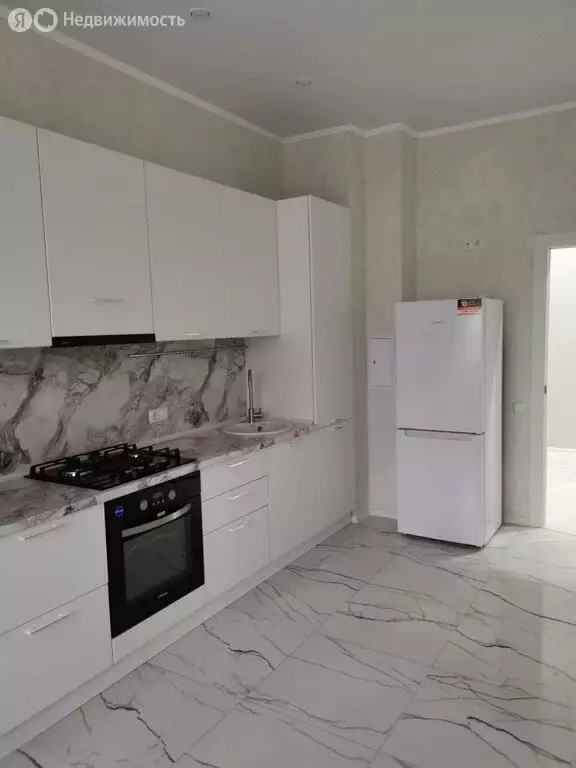 2-комнатная квартира: Балаково, улица Розы Люксембург, 36 (88 м) - Фото 2