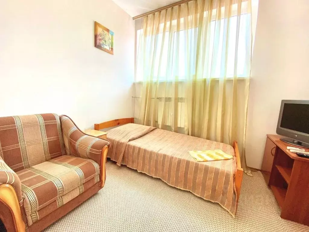 Комната Краснодарский край, Сочи Адлер жилрайон, ул. Чкалова, 10/9 - Фото 2