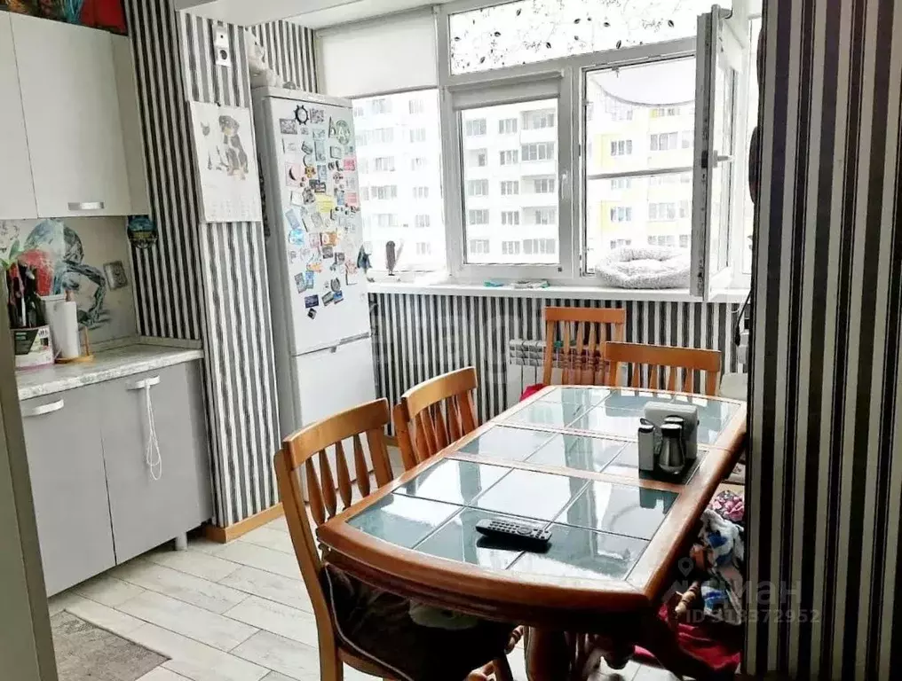 2-к кв. Смоленская область, Смоленск ул. Авиаторов, 5Б (52.8 м) - Фото 0