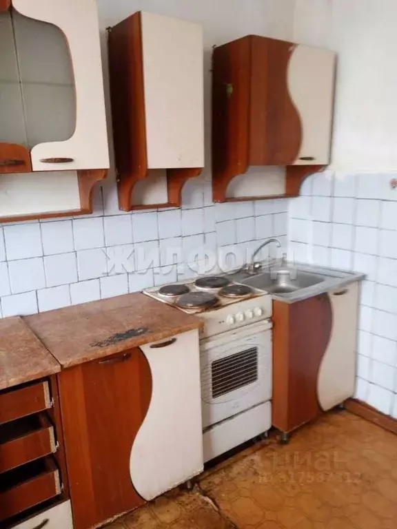 3-к кв. Кемеровская область, Кемерово ул. Халтурина, 23а (68.4 м) - Фото 0