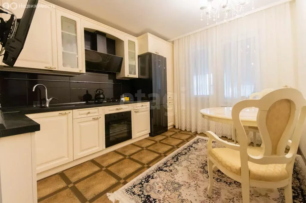 1-комнатная квартира: Калининград, Елизаветинская улица, 3 (46.5 м) - Фото 1