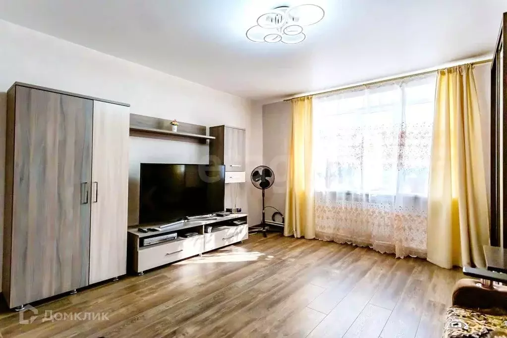 Продаётся 2-к квартира, 60.8 м - Фото 1