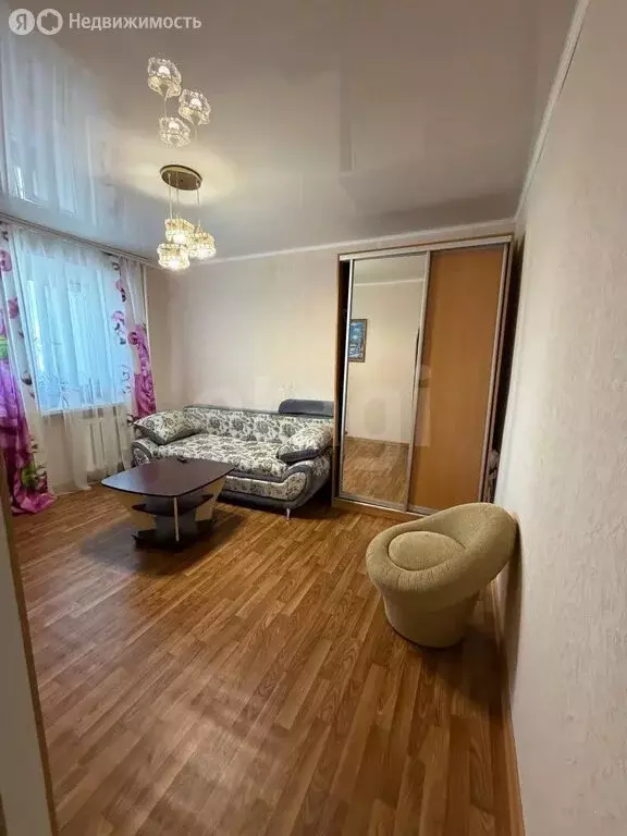 1-комнатная квартира: Ялуторовск, улица Свободы, 174 (16 м) - Фото 1