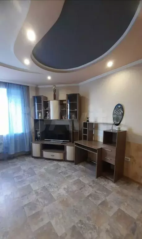 1-к. квартира, 40 м, 9/10 эт. - Фото 0