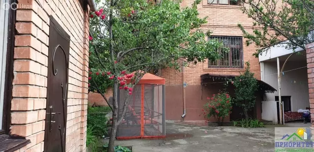 Дом в Кисловодск, улица Карла Либкнехта (300 м) - Фото 2