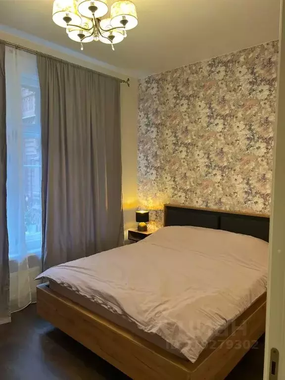 3-к кв. Санкт-Петербург, Санкт-Петербург, Петергоф Санкт-Петербургский ... - Фото 0