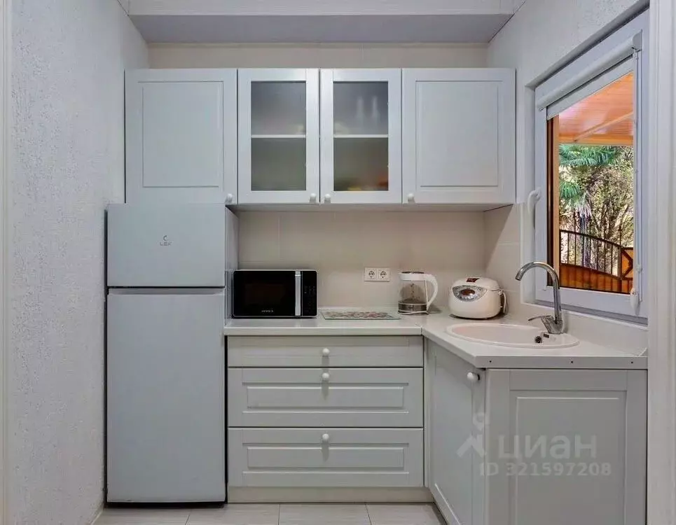 2-к кв. Краснодарский край, Сочи Светлана мкр, ул. Лермонтова, 2А ... - Фото 1