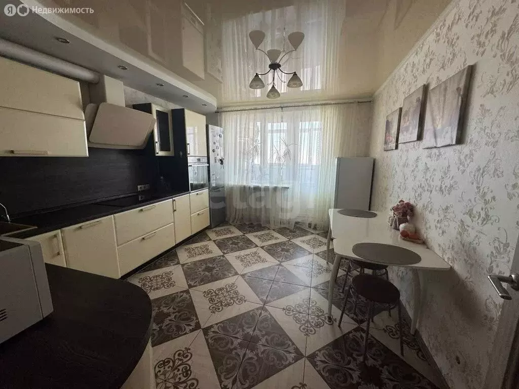 3-комнатная квартира: Тюмень, улица Монтажников, 41 (90 м) - Фото 2