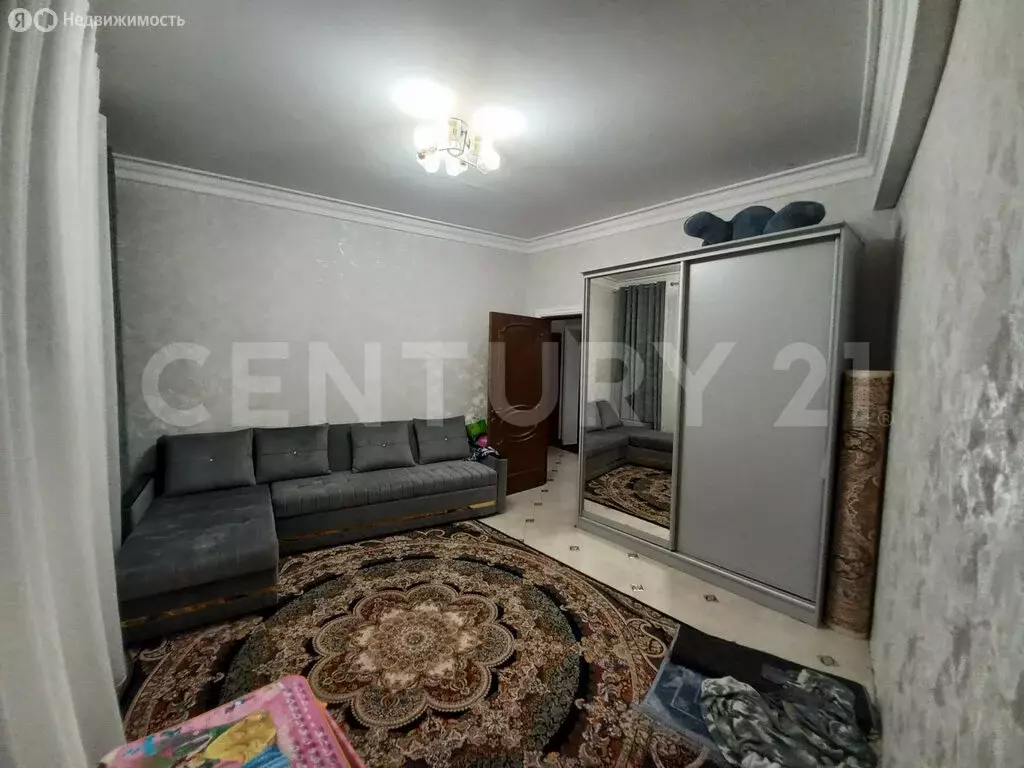 1-комнатная квартира: Махачкала, улица Ирчи Казака, 69А (42 м) - Фото 0