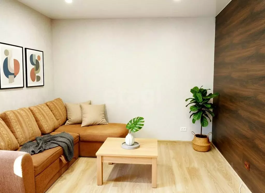 2-к кв. Московская область, Серпухов Октябрьская ул., 32 (52.9 м) - Фото 1