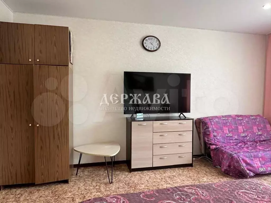 1-к. квартира, 54 м, 5/9 эт. - Фото 1