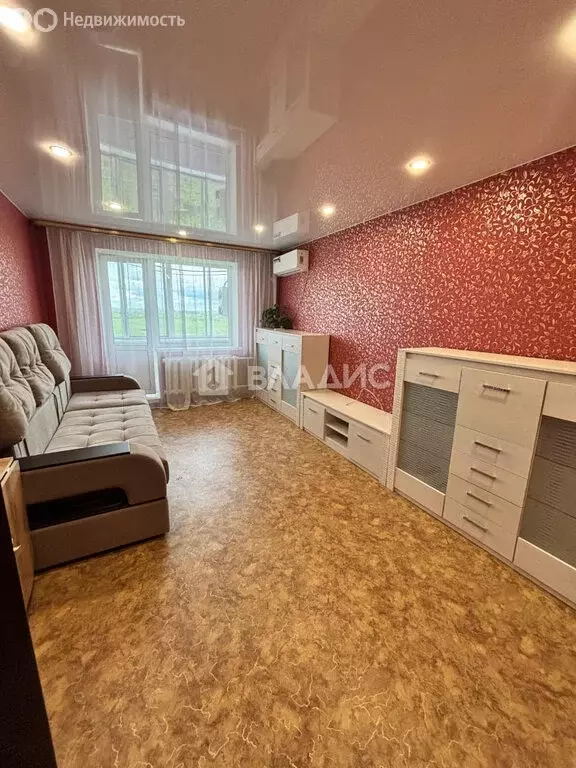 2-комнатная квартира: Варваровка, микрорайон 1, Молодёжная улица, 3 ... - Фото 1