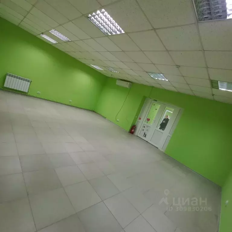 Торговая площадь в Севастополь ул. Борисова, 1/4 (55 м) - Фото 2