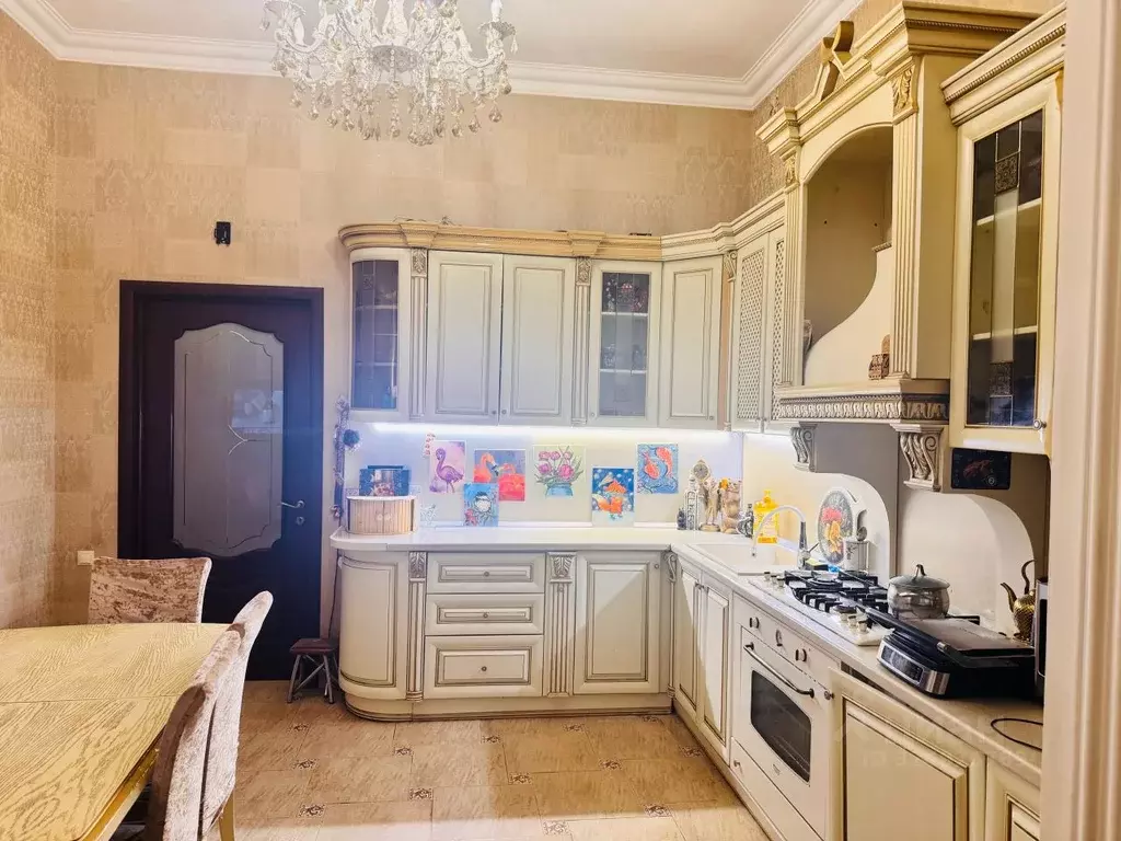 3-к кв. Дагестан, Каспийск ул. Орджоникидзе, 1Е (120.0 м) - Фото 1