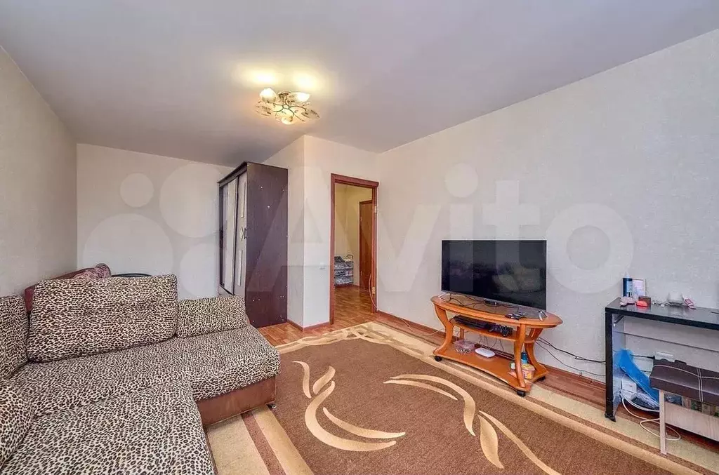 1-к. квартира, 40 м, 4/10 эт. - Фото 1