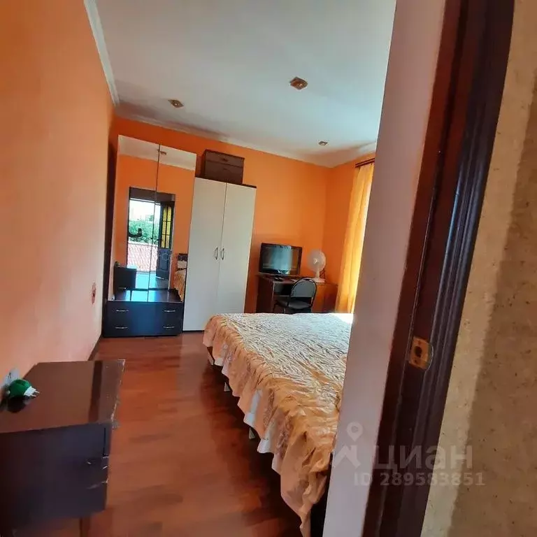 Дом в Севастополь ул. Гвардейская, 40 (50 м) - Фото 1