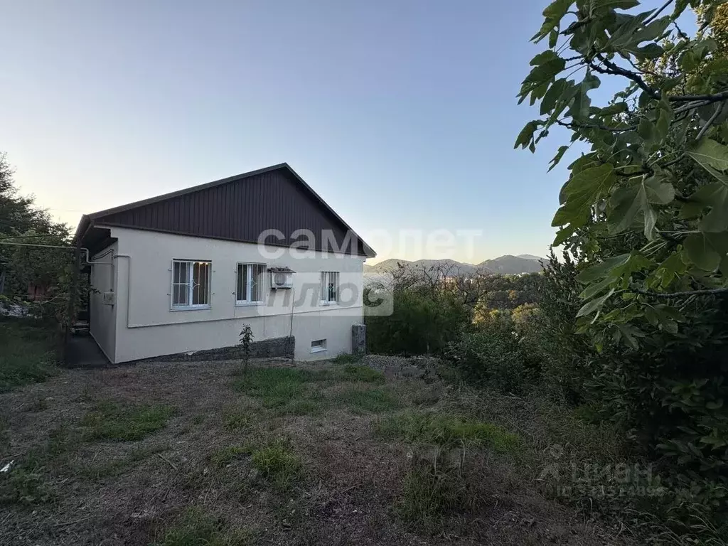 Дом в Краснодарский край, Туапсе Подгорная ул., 15 (73 м) - Фото 1