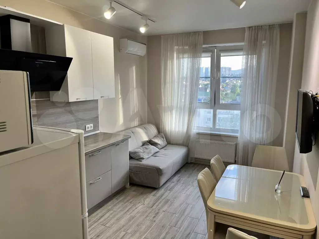1-к. квартира, 45 м, 8/23 эт. - Фото 1
