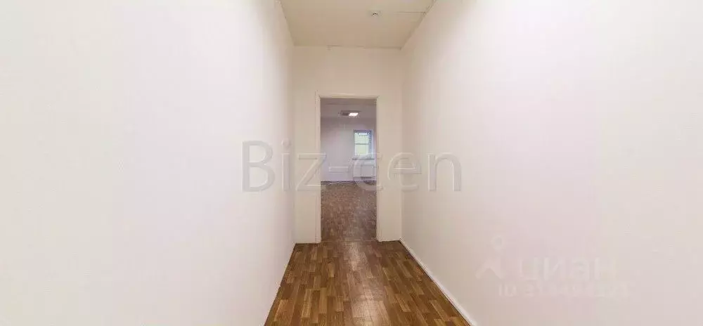 Офис в Санкт-Петербург Октябрьская наб., 104к43 (10 м) - Фото 1
