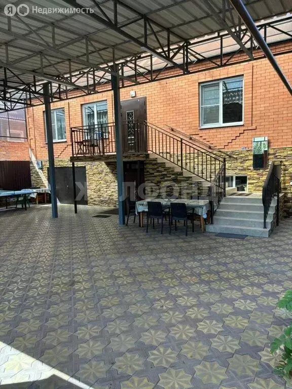 Дом в станица Незлобная, 2-я Незлобненская улица (240 м) - Фото 2