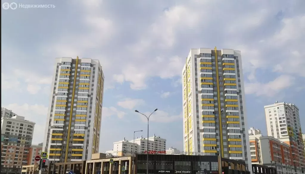 3-комнатная квартира: Екатеринбург, улица Павла Шаманова, 5/3 (81.3 м) - Фото 1