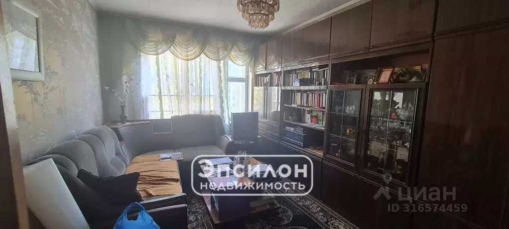 3-к кв. Курская область, Курск просп. Дружбы, 7 (60.2 м) - Фото 0