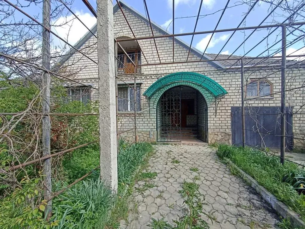 Дом в Краснодарский край, Абинский район, Светлогорское с/пос, с. ... - Фото 1