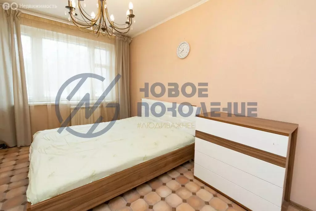 2-комнатная квартира: Омск, набережная Тухачевского, 20 (48 м) - Фото 0