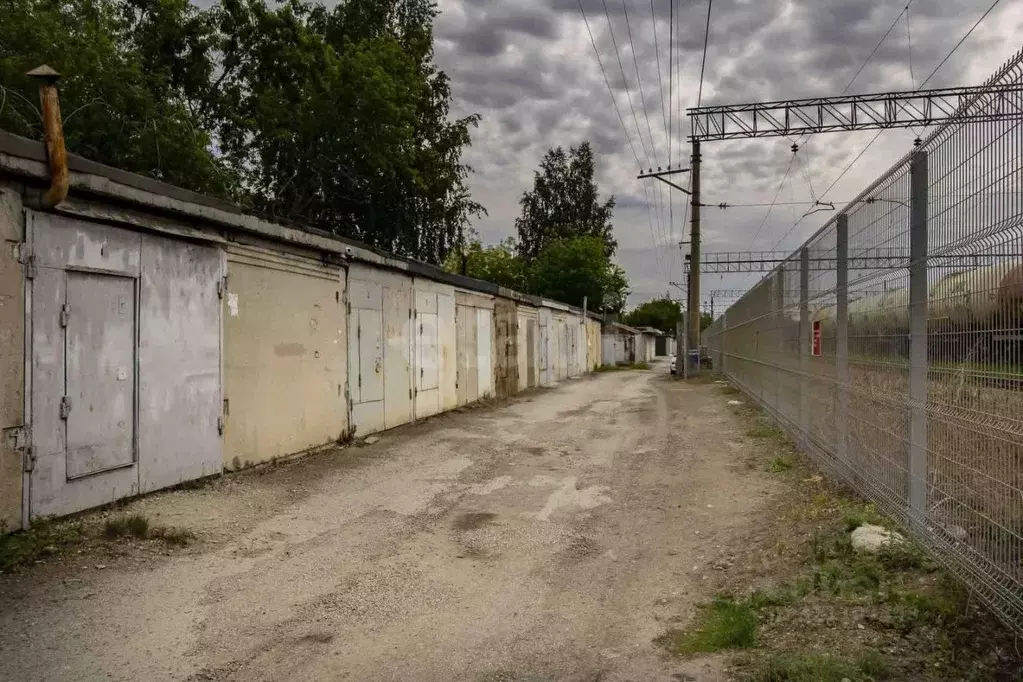 Гараж в Тюменская область, Тюмень ул. 50 лет ВЛКСМ, 28/5 (20 м) - Фото 0
