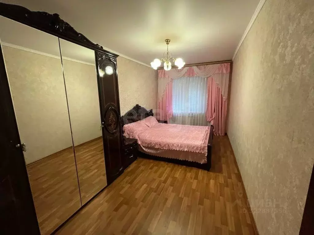 4-к кв. Белгородская область, Губкин Преображенская ул., 8 (73.8 м) - Фото 1